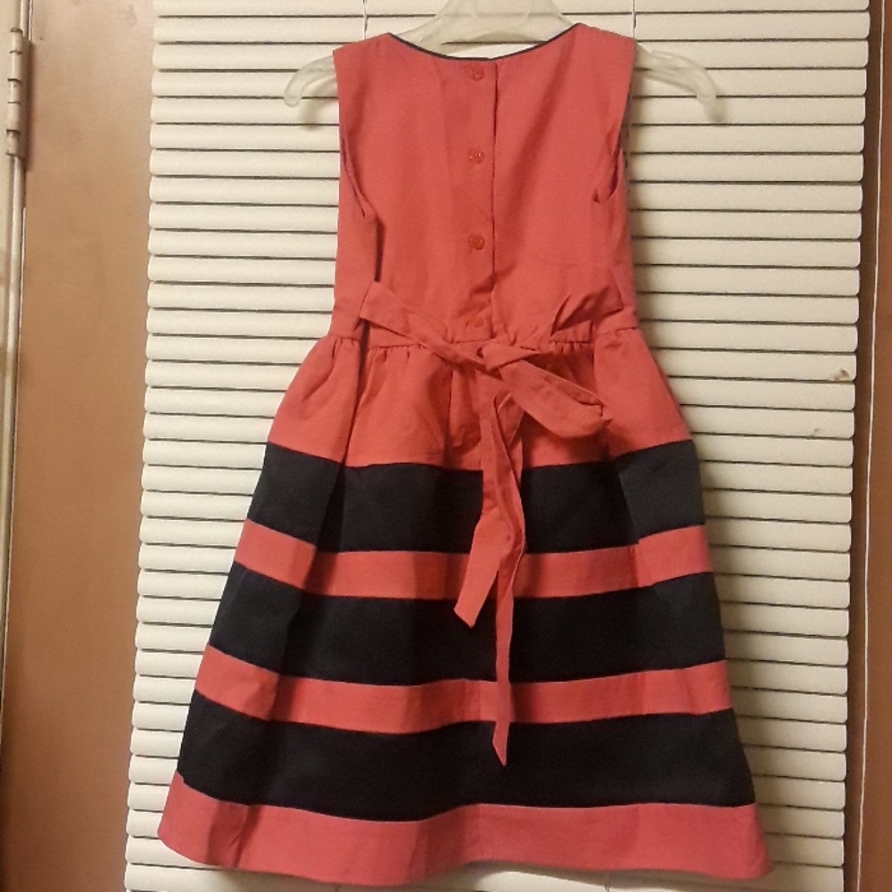 Talla - Picture 2 of 2